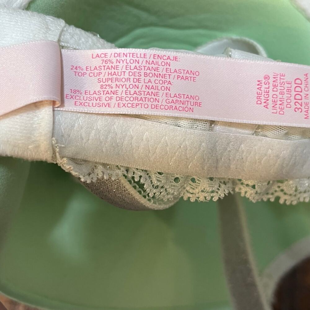 Victoria's Secret NWT Dream Angels Lace Bra and Panty Set Green Shimmer 32DDD/S - Picture 5 of 8